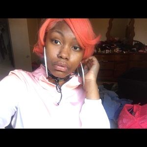 Meet your Posher, Oliecia